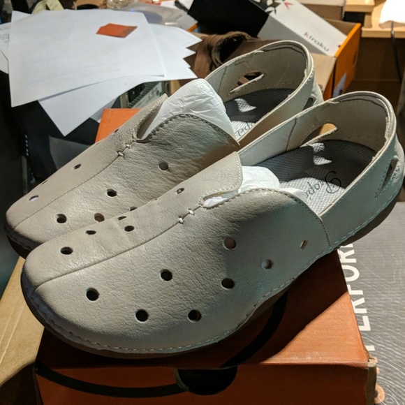 8.5 wide womens shoes